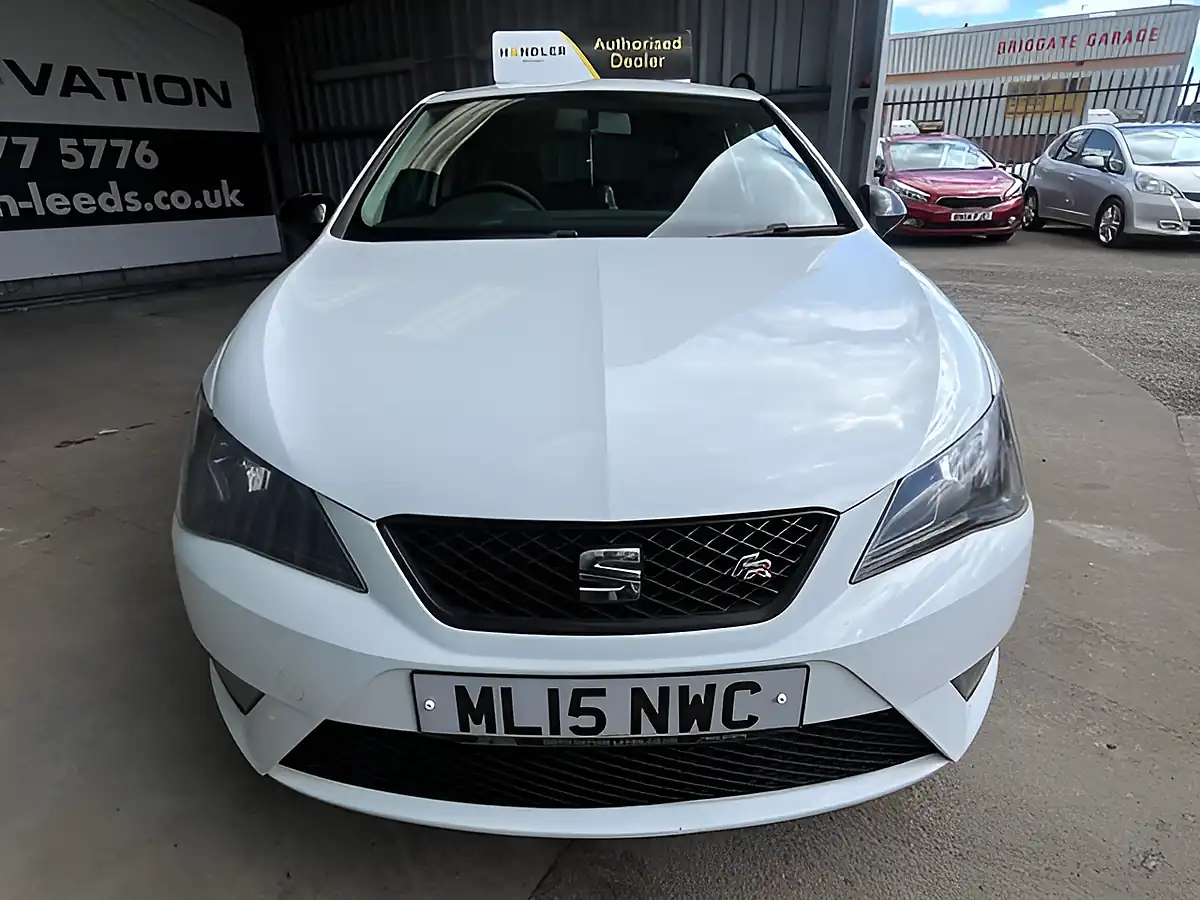 Used 2015 SEAT Ibiza Fr White - Interior and Exterior details 10