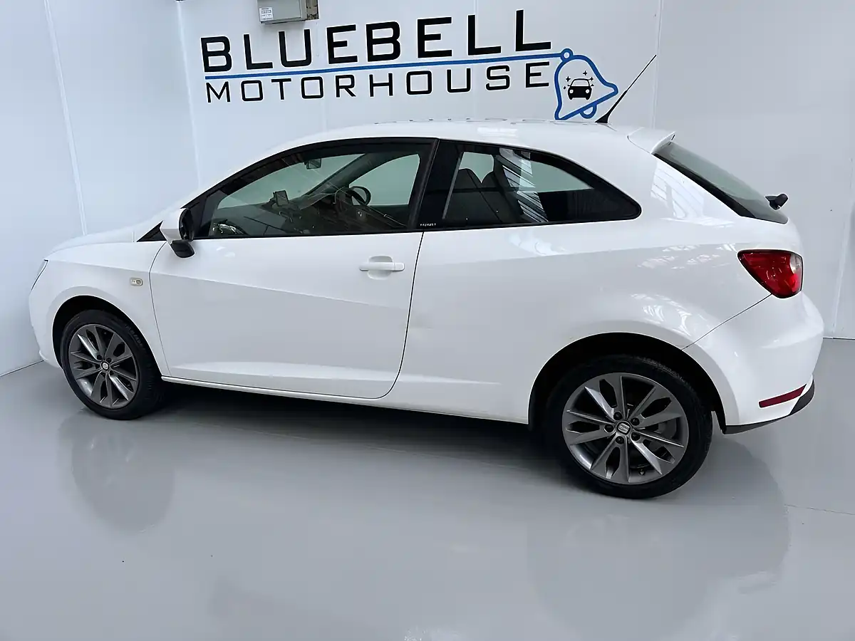 Used 2015 SEAT Ibiza I Tech Sport Coupe Nevada White - Interior and Exterior details 7