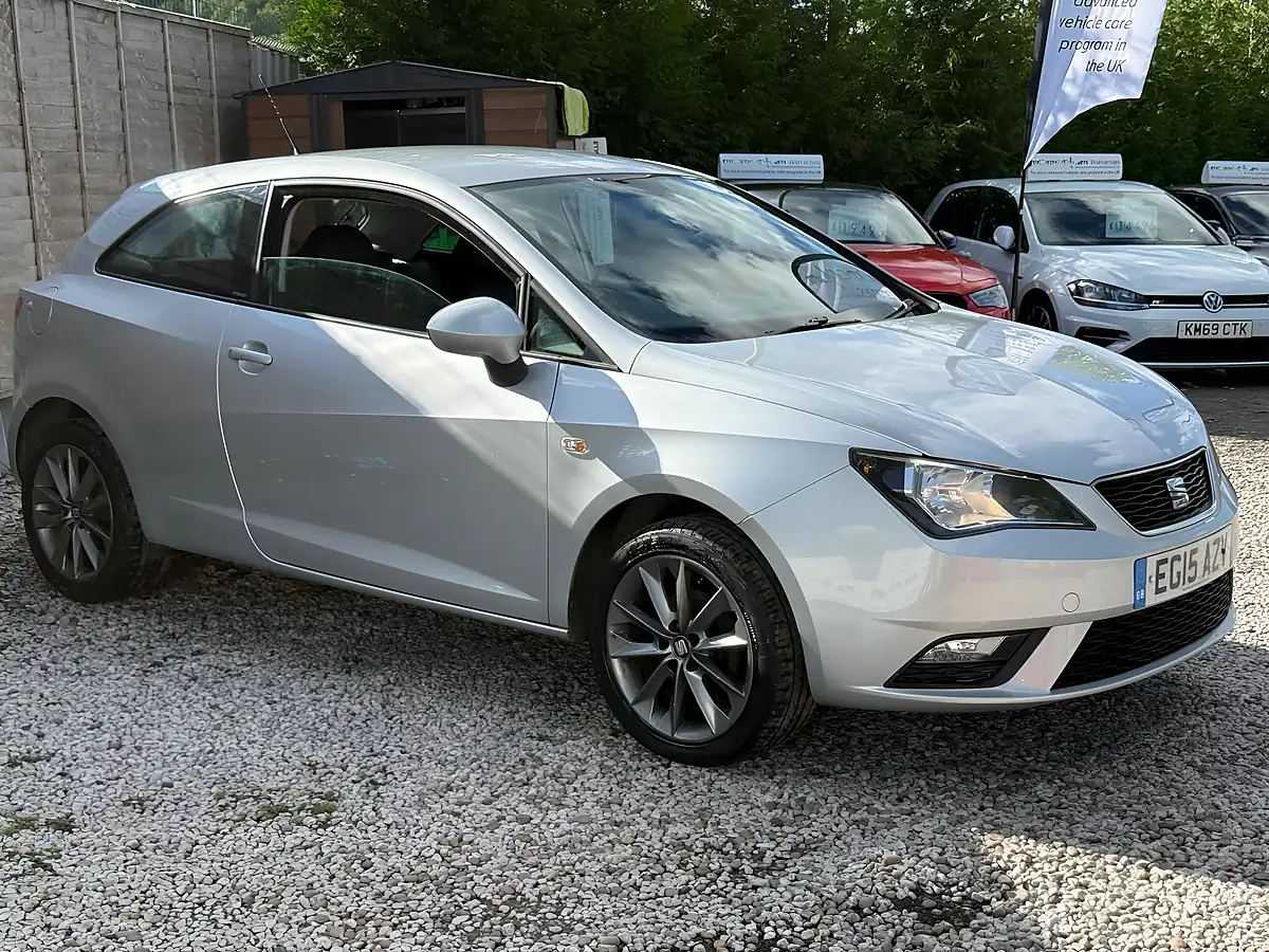 Used 2015 SEAT Ibiza I Tech Sport Coupe Silver - Interior and Exterior details 4