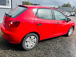 Used 2015 SEAT Ibiza S Red - Interior and Exterior details 14