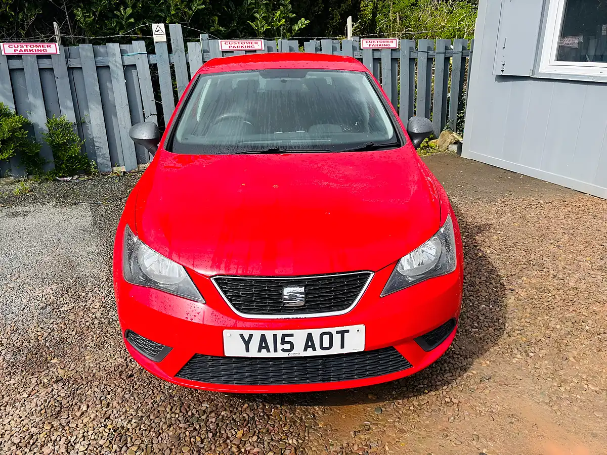 Used 2015 SEAT Ibiza S Red - Interior and Exterior details 3