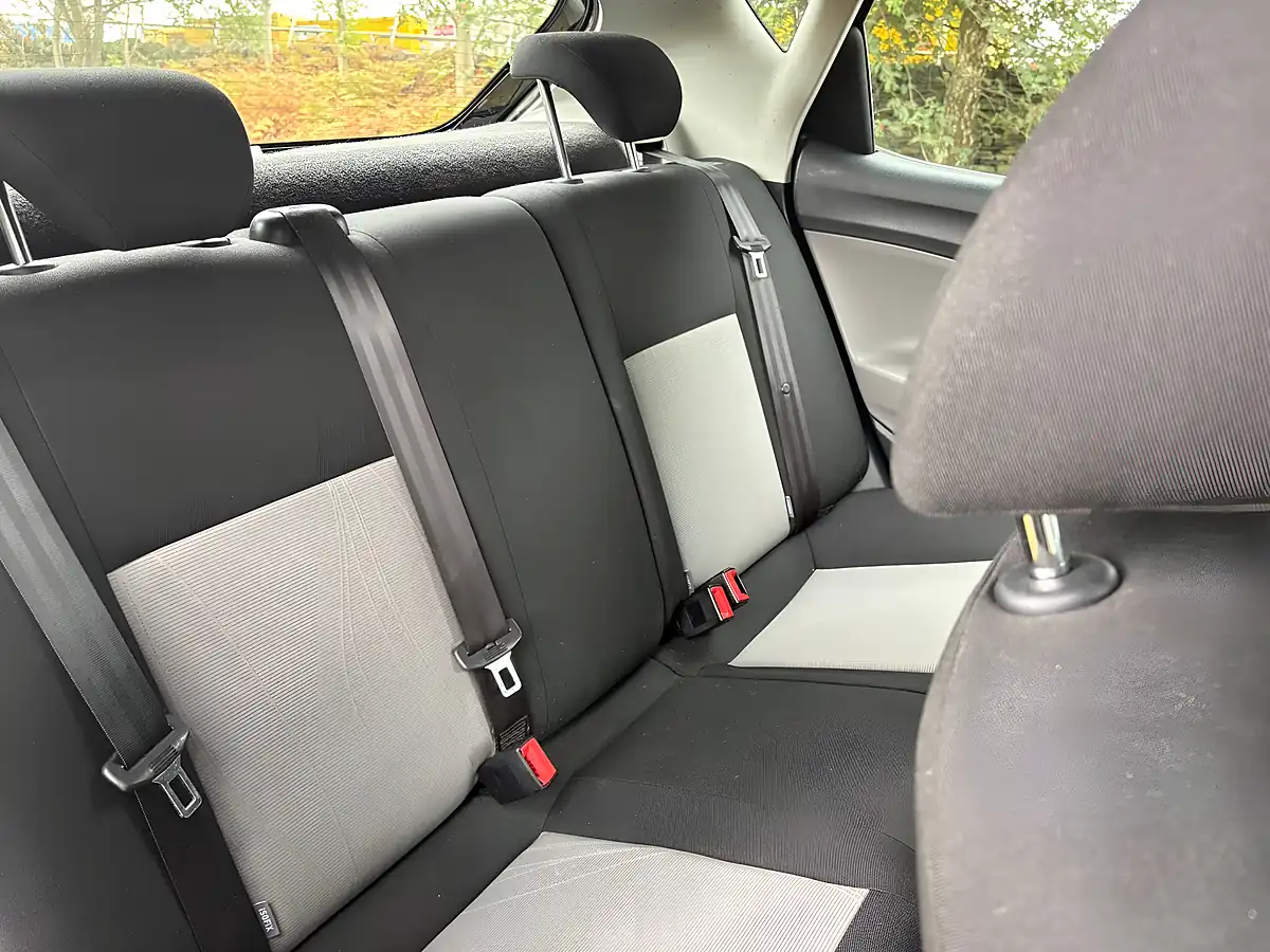 Used 2015 SEAT Ibiza Toca Black - Interior and Exterior details 17