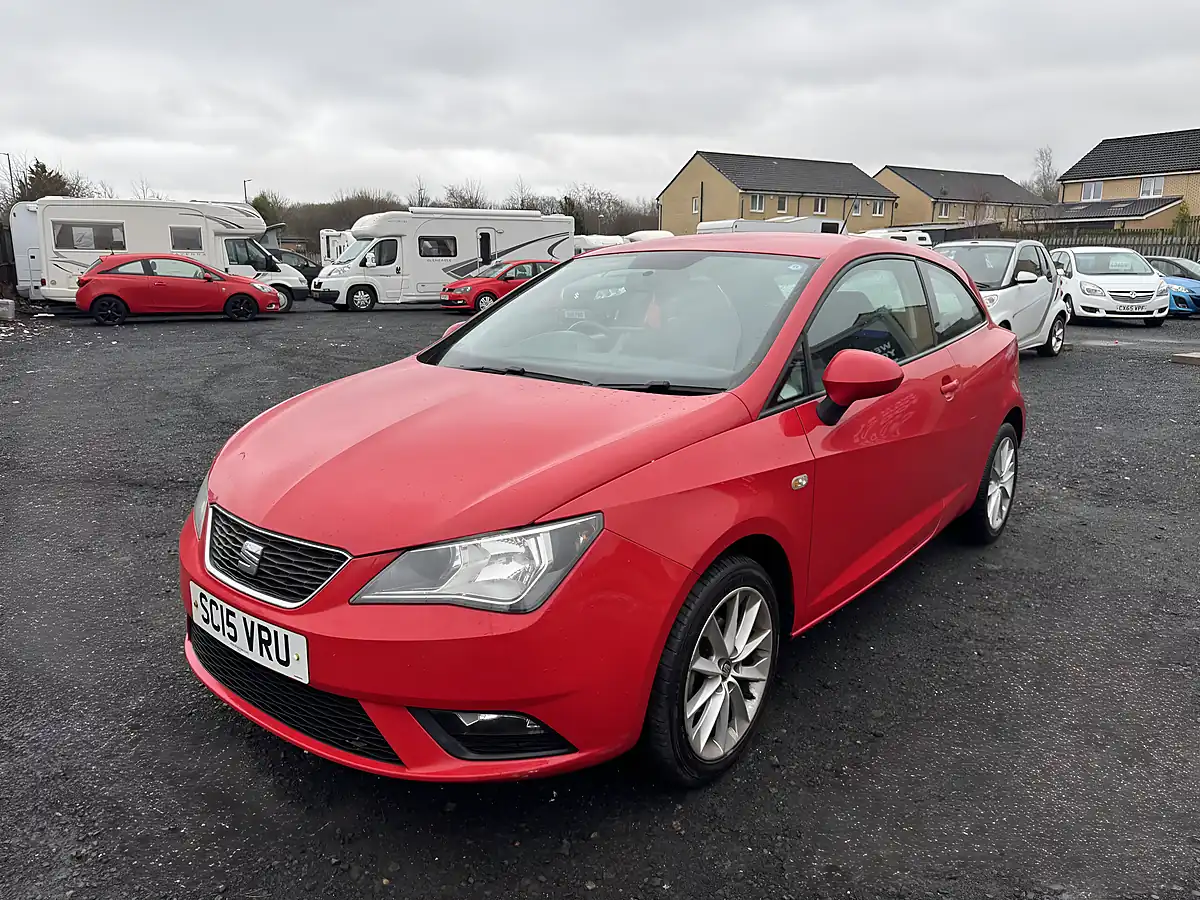 Used 2015 SEAT Ibiza Toca Red - Interior and Exterior details 10