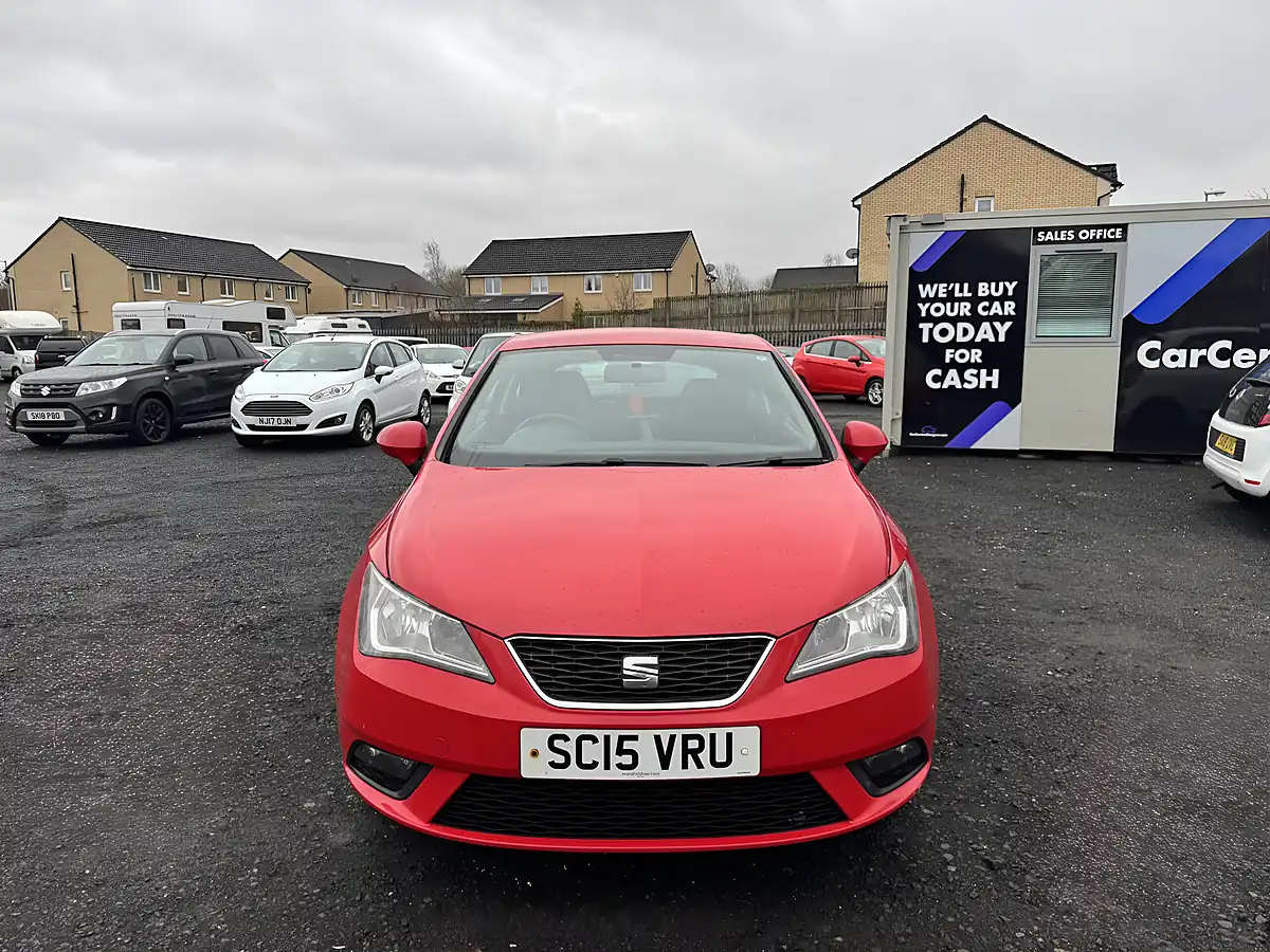 Used 2015 SEAT Ibiza Toca Red - Interior and Exterior details 11