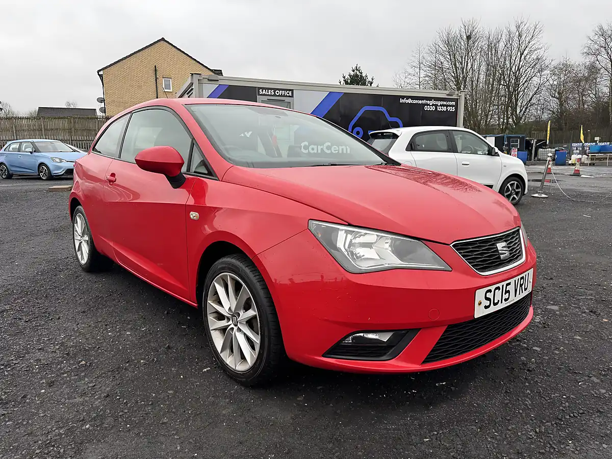 Used 2015 SEAT Ibiza Toca Red - Interior and Exterior details 12