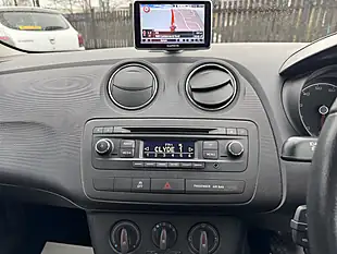 Used 2015 SEAT Ibiza Toca Red - Interior and Exterior details 14