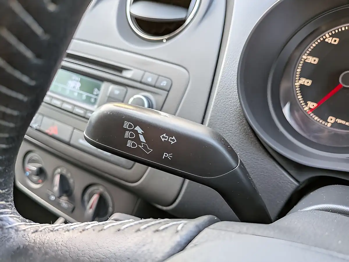 Used 2015 SEAT Ibiza Toca Sport Coupe Grey - Interior and Exterior details 12