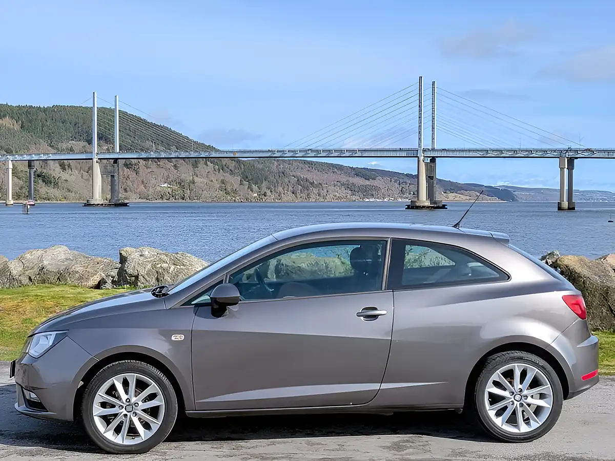 Used 2015 SEAT Ibiza Toca Sport Coupe Grey - Interior and Exterior details 8