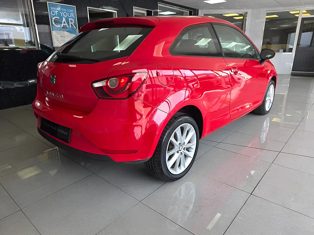 Used 2015 SEAT Ibiza Toca Sport Coupe Red - Interior and Exterior details 15