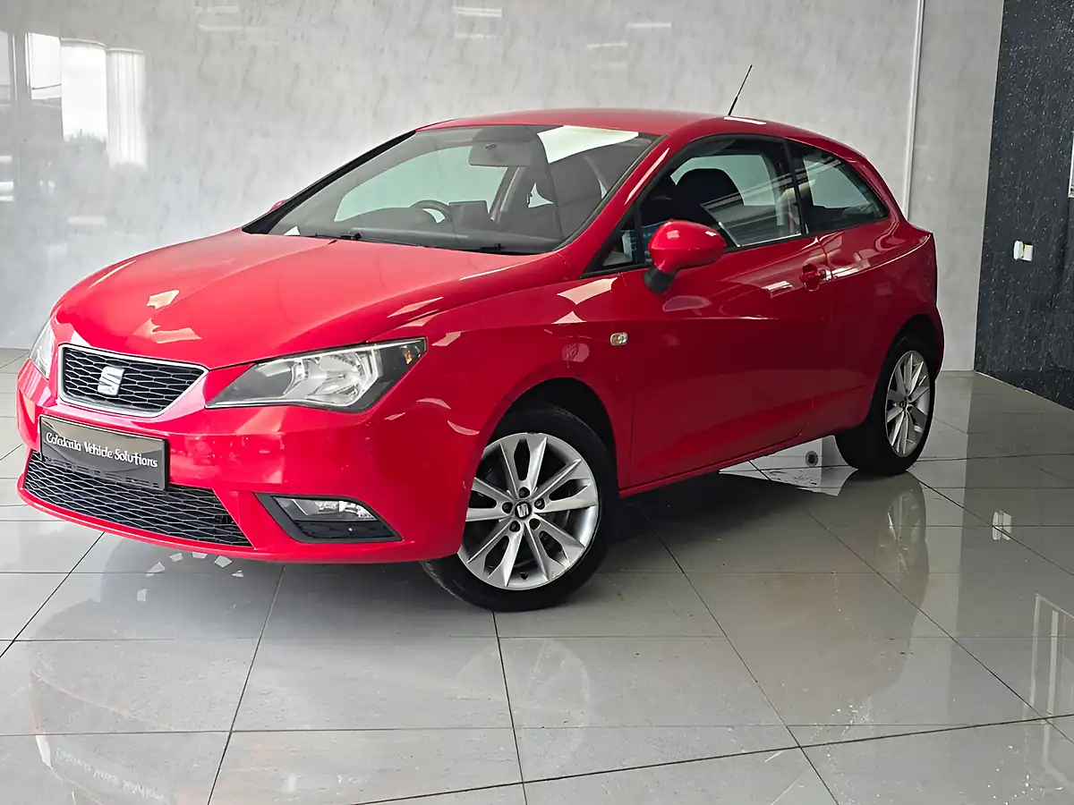 Used 2015 SEAT Ibiza Toca Sport Coupe Red - Interior and Exterior details 2