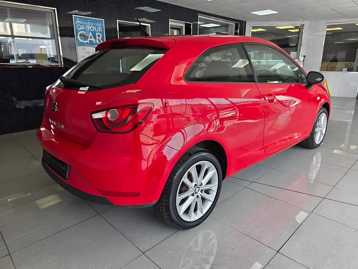 Used 2015 SEAT Ibiza Toca Sport Coupe Red - Interior and Exterior details 3