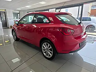 Used 2015 SEAT Ibiza Toca Sport Coupe Red - Interior and Exterior details 4