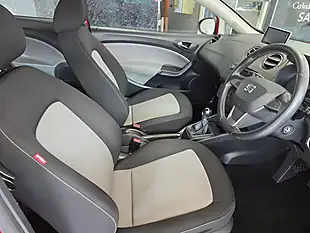 Used 2015 SEAT Ibiza Toca Sport Coupe Red - Interior and Exterior details 5