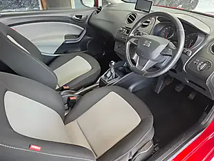 Used 2015 SEAT Ibiza Toca Sport Coupe Red - Interior and Exterior details 9