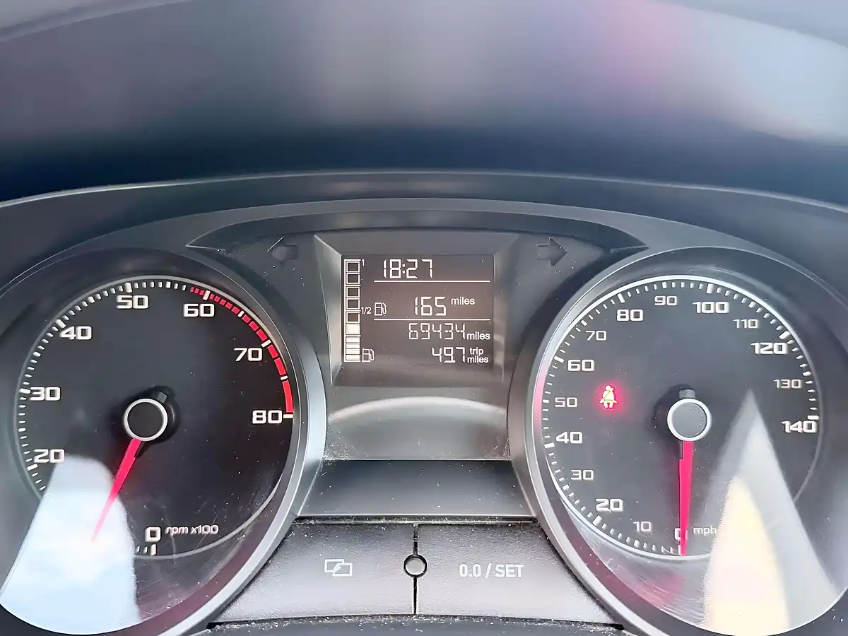 Used 2015 SEAT Ibiza Toca Sport Coupe White - Interior and Exterior details 14