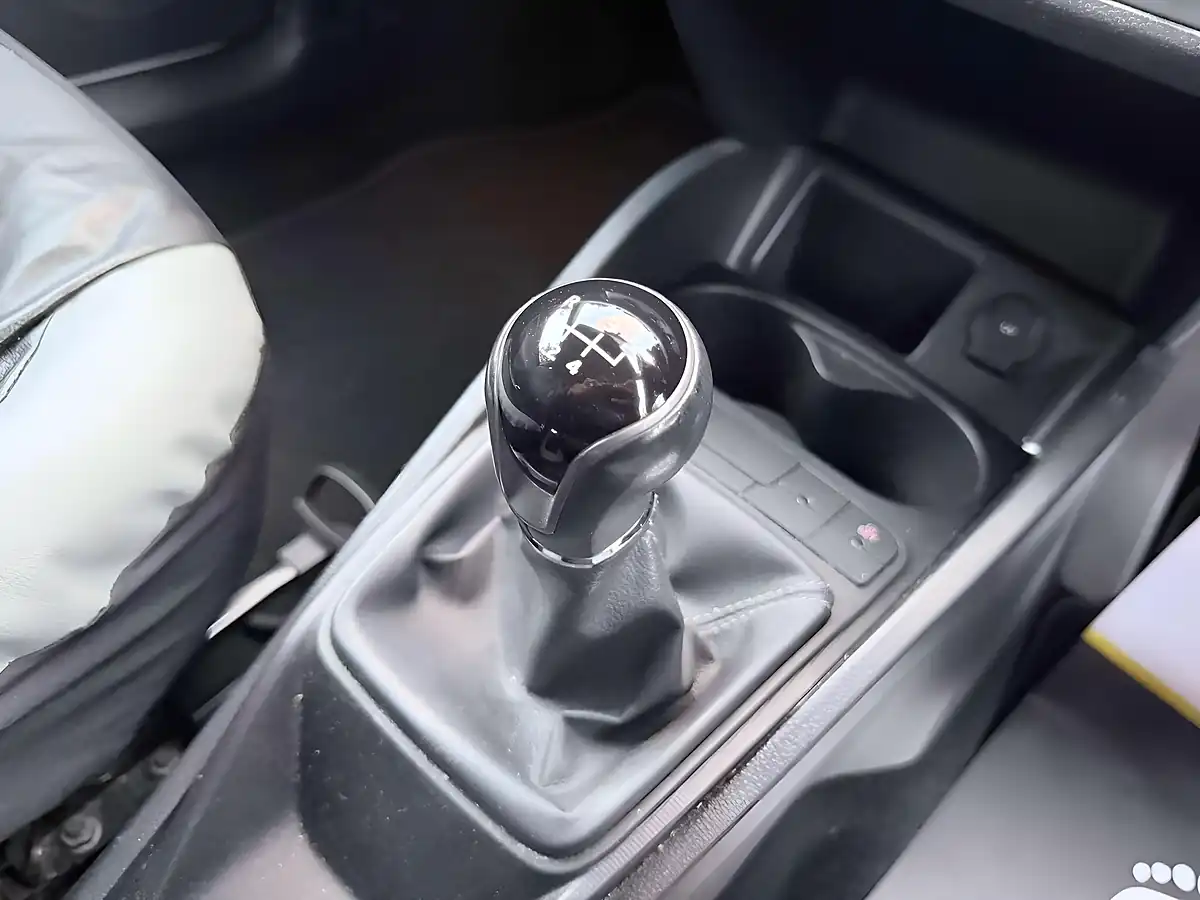 Used 2015 SEAT Ibiza Toca Sport Coupe White - Interior and Exterior details 17