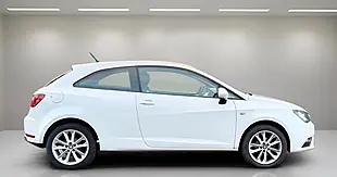 Used 2015 SEAT Ibiza Toca Sport Coupe White - Interior and Exterior details 4