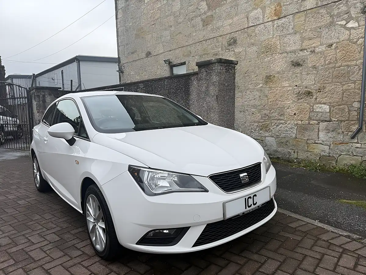 Used 2015 SEAT Ibiza Toca White - Interior and Exterior details 10