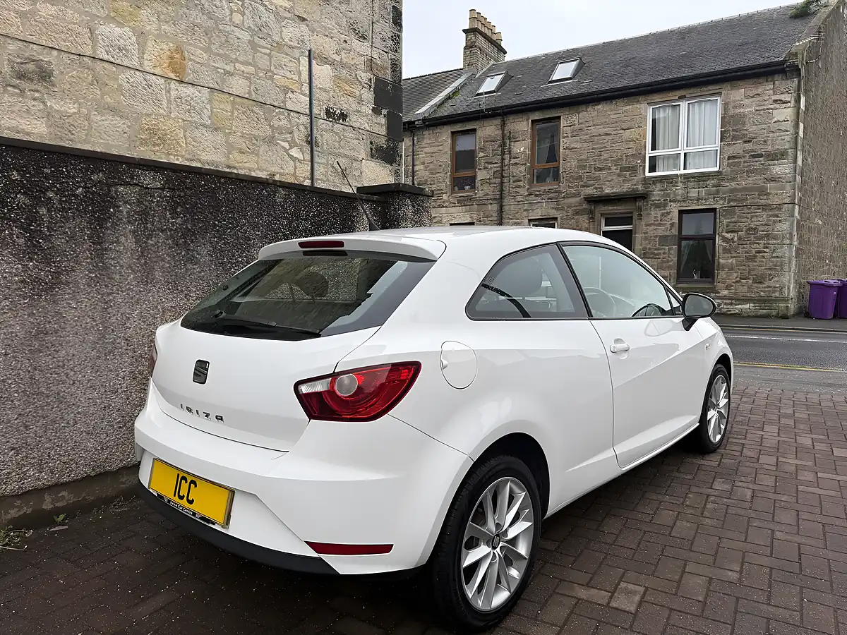 Used 2015 SEAT Ibiza Toca White - Interior and Exterior details 2