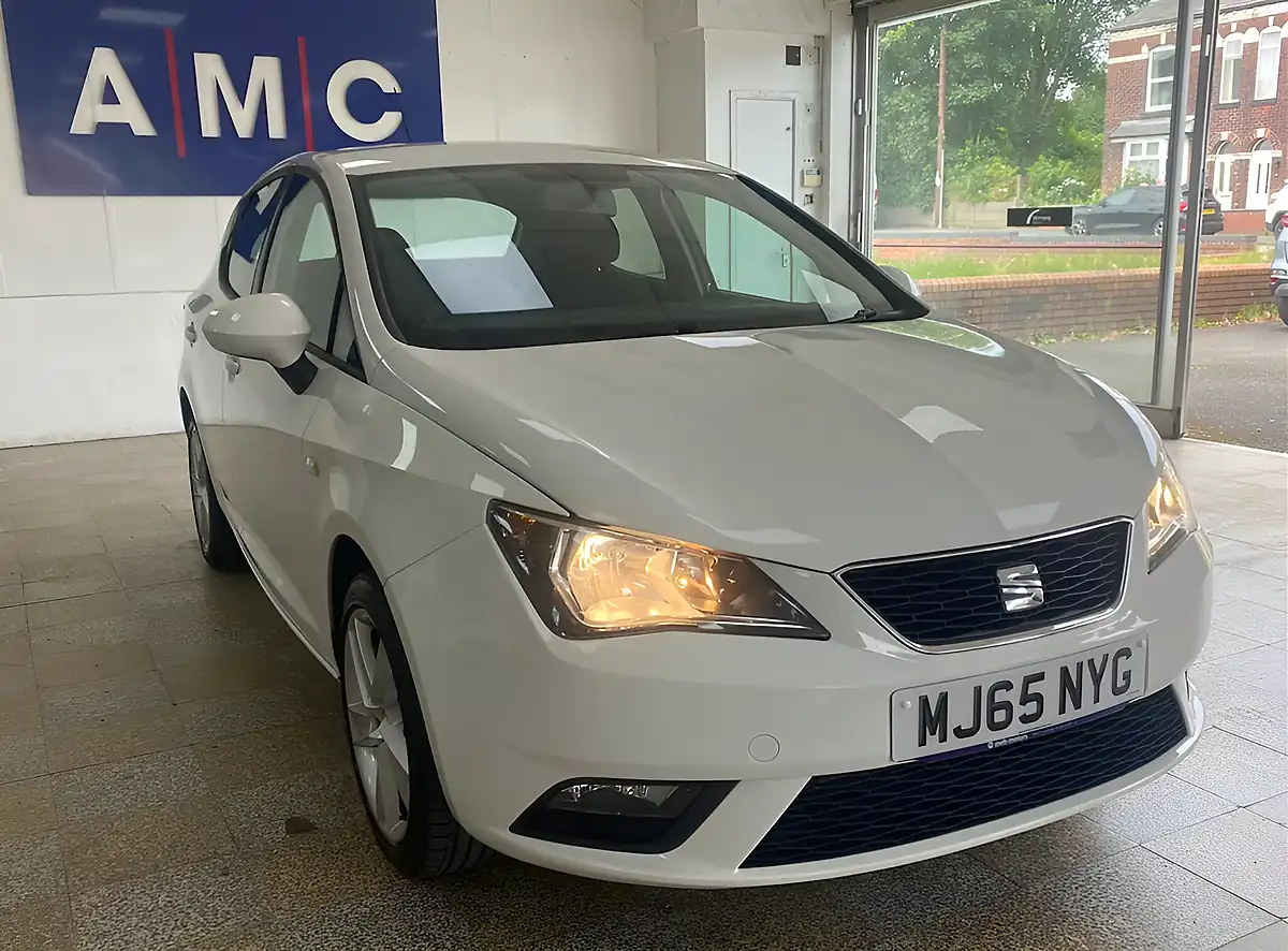 Used 2015 SEAT Ibiza Toca White - Front View