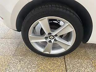 Used 2015 SEAT Ibiza Toca White - Interior and Exterior details 20