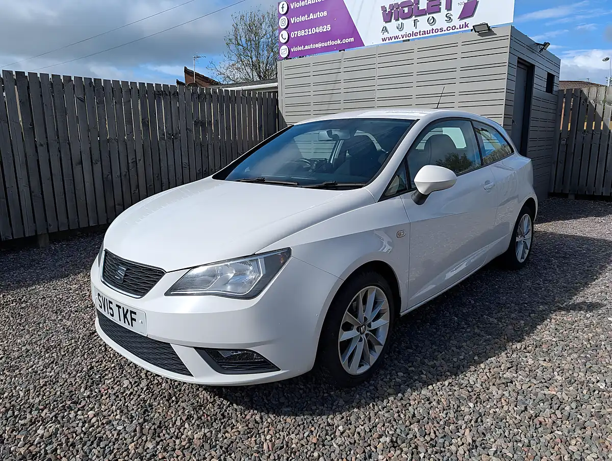 Used 2015 SEAT Ibiza Toca White - Interior and Exterior details 6