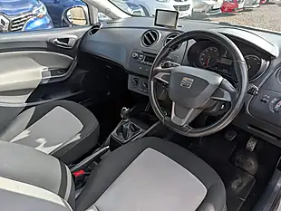 Used 2015 SEAT Ibiza Toca White - Interior and Exterior details 9