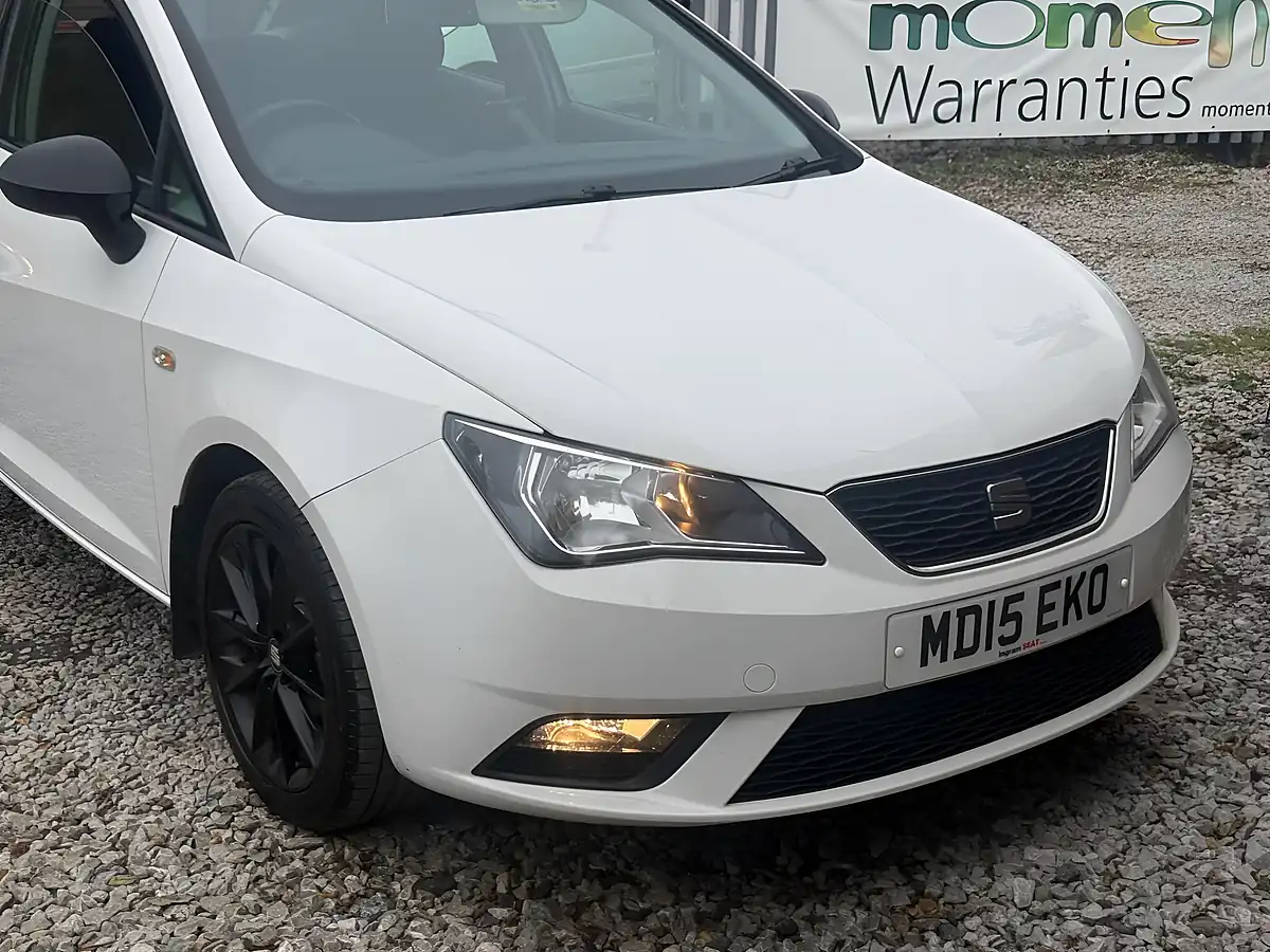 Used 2015 SEAT Ibiza Toca White - Interior and Exterior details 4