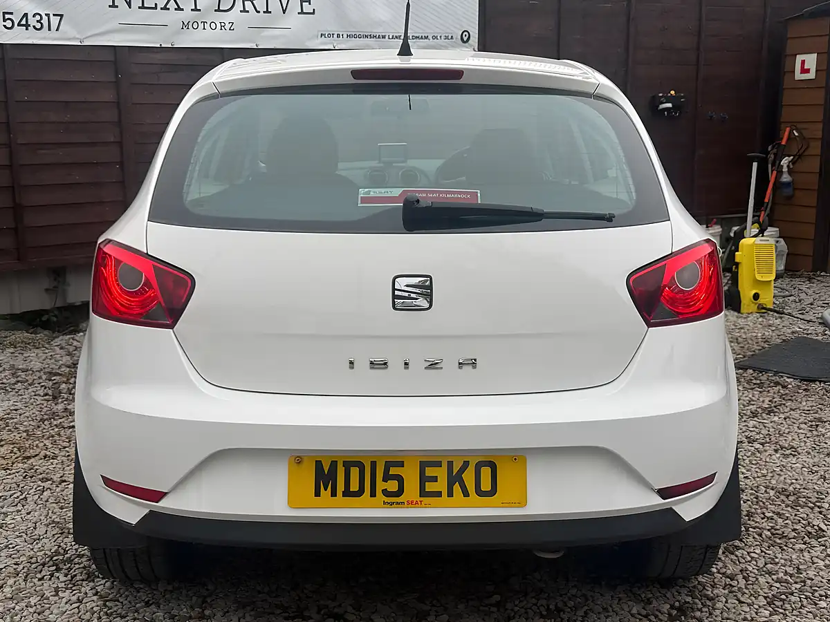 Used 2015 SEAT Ibiza Toca White - Interior and Exterior details 9
