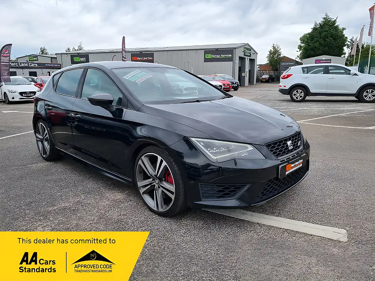 Used 2015 SEAT Leon Cupra Phantom Black Metallic - Front View