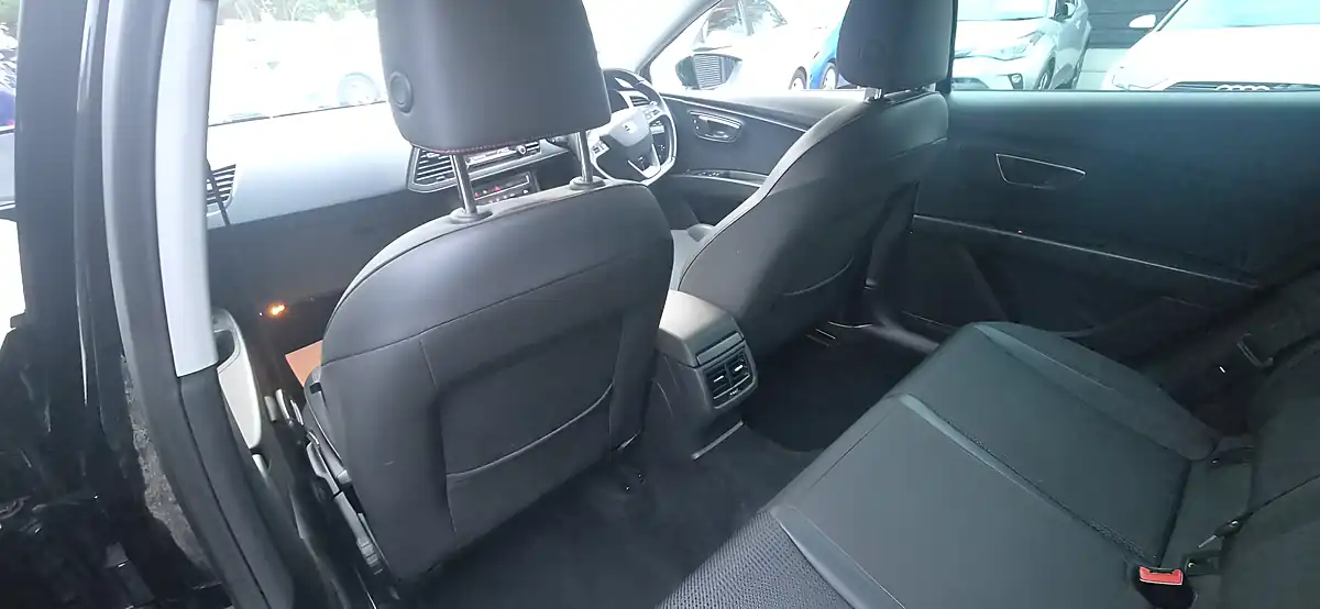 Used 2015 SEAT Leon Fr Black - Interior and Exterior details 18
