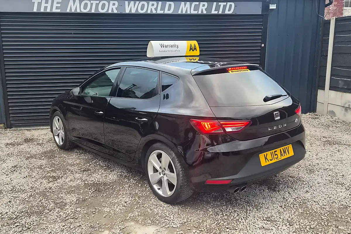 Used 2015 SEAT Leon Fr Black - Interior and Exterior details 7