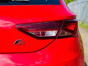 Used 2015 SEAT Leon Fr Black Technology Red - Interior and Exterior details 10