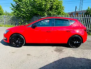 Used 2015 SEAT Leon Fr Black Technology Red - Interior and Exterior details 12
