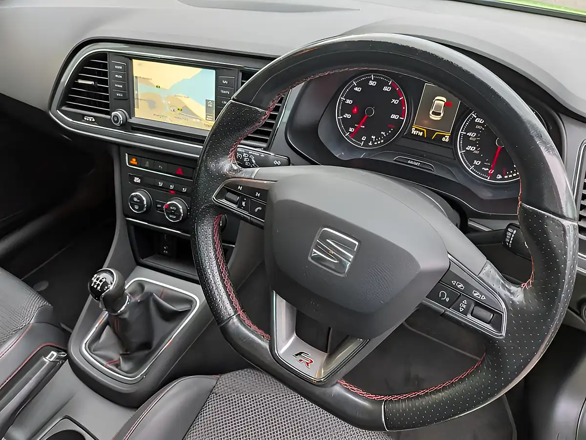Used 2015 SEAT Leon Fr Green - Interior and Exterior details 10