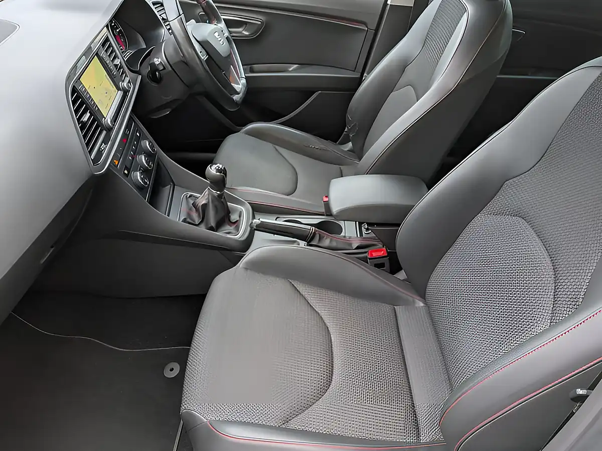 Used 2015 SEAT Leon Fr Green - Interior and Exterior details 17
