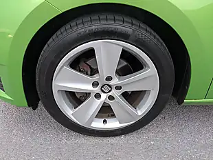 Used 2015 SEAT Leon Fr Green - Interior and Exterior details 19