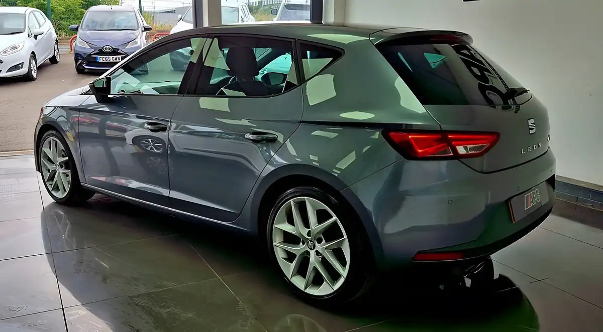 Used 2015 SEAT Leon Fr Grey - Interior and Exterior details 4