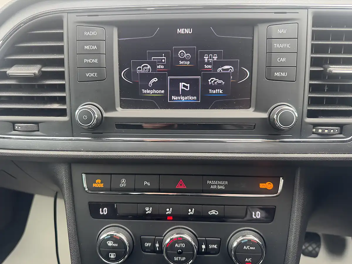 Used 2015 SEAT Leon Fr - Interior and Exterior details 17