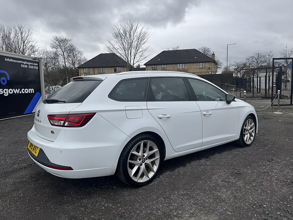 Used 2015 SEAT Leon Fr - Interior and Exterior details 4