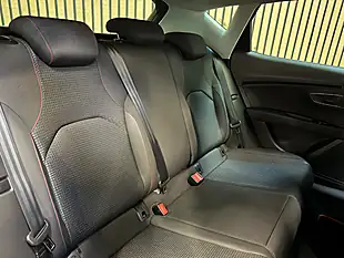 Used 2015 SEAT Leon Fr Red - Interior and Exterior details 15