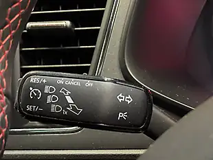 Used 2015 SEAT Leon Fr Red - Interior and Exterior details 18