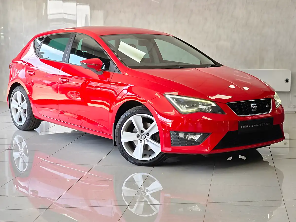 Used 2015 SEAT Leon Fr Red - Front View