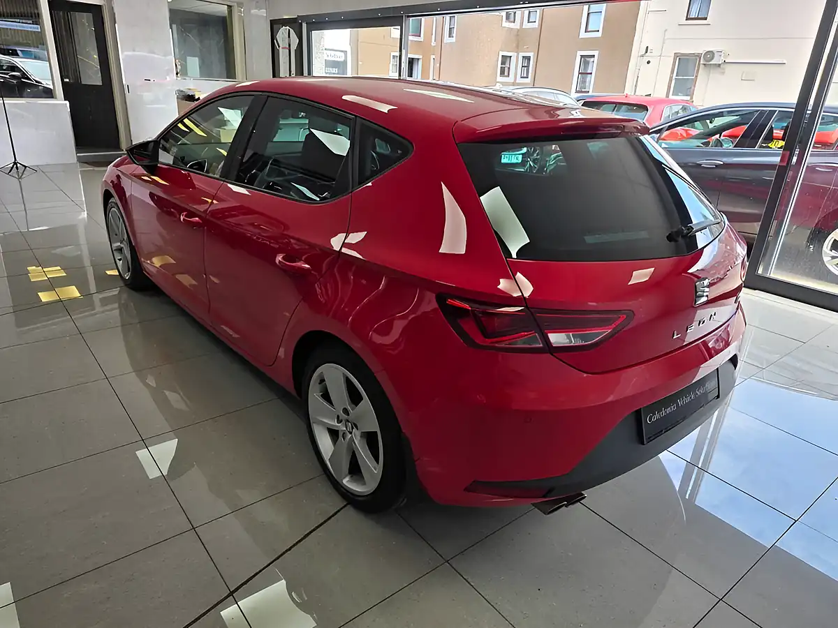 Used 2015 SEAT Leon Fr Red - Interior and Exterior details 19