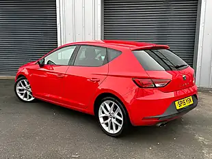 Used 2015 SEAT Leon Fr Red - Interior and Exterior details 8