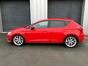 Used 2015 SEAT Leon Fr Red - Interior and Exterior details 9