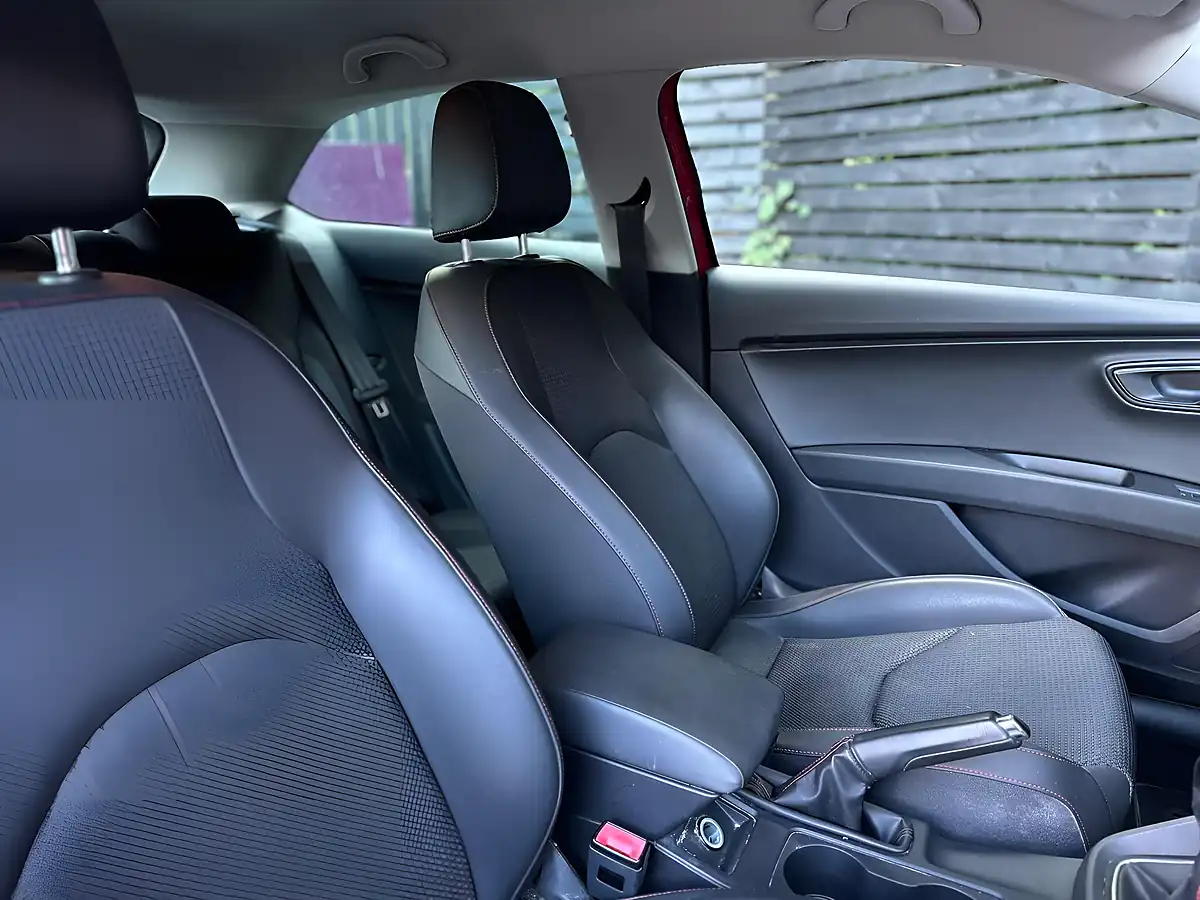 Used 2015 SEAT Leon Fr Sport Coupe Red - Interior and Exterior details 7