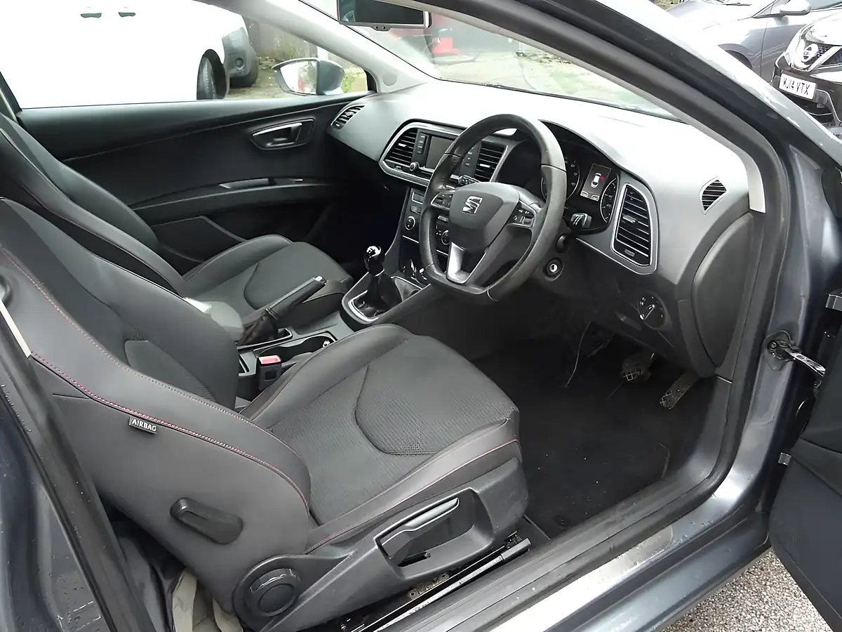 Used 2015 SEAT Leon Fr Sport Grey - Interior and Exterior details 10