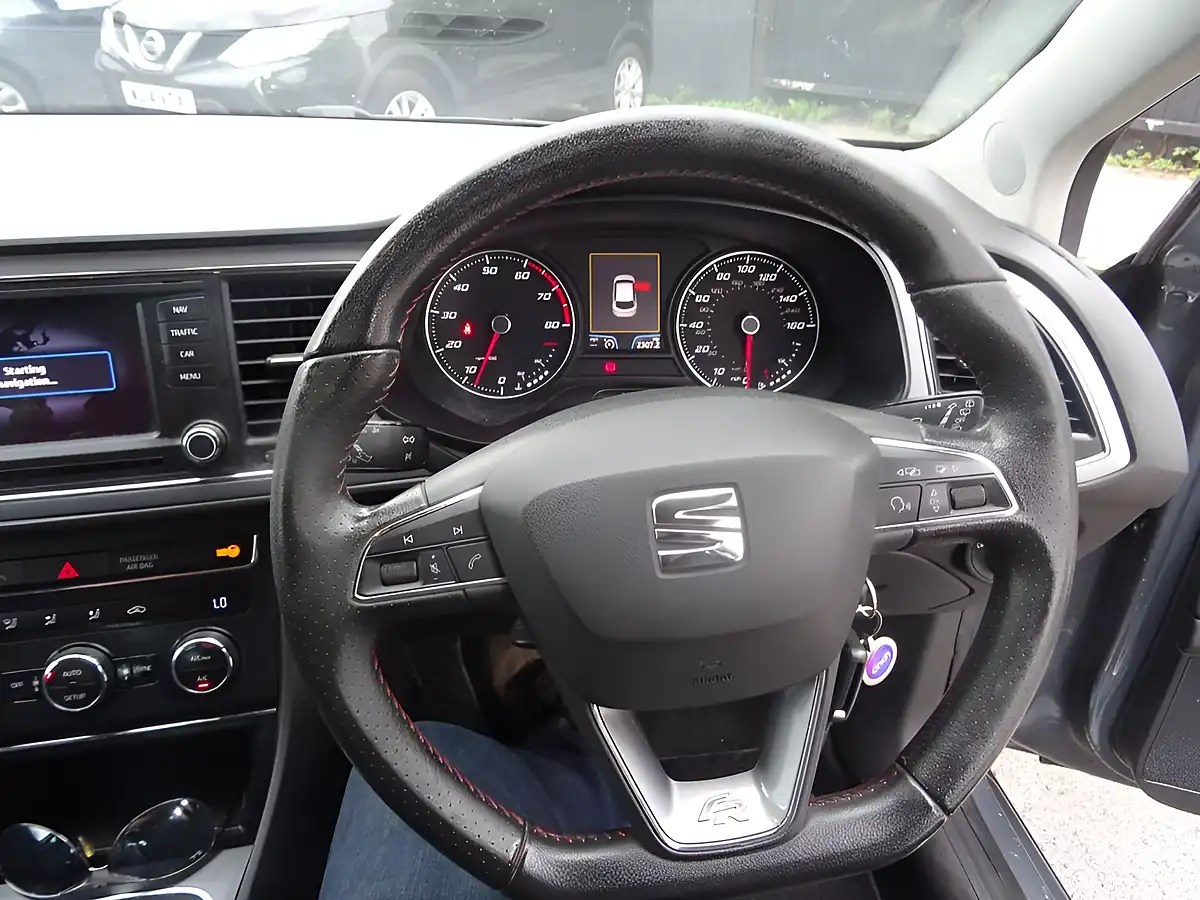 Used 2015 SEAT Leon Fr Sport Grey - Interior and Exterior details 13