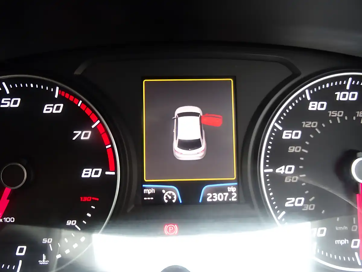 Used 2015 SEAT Leon Fr Sport Grey - Interior and Exterior details 17